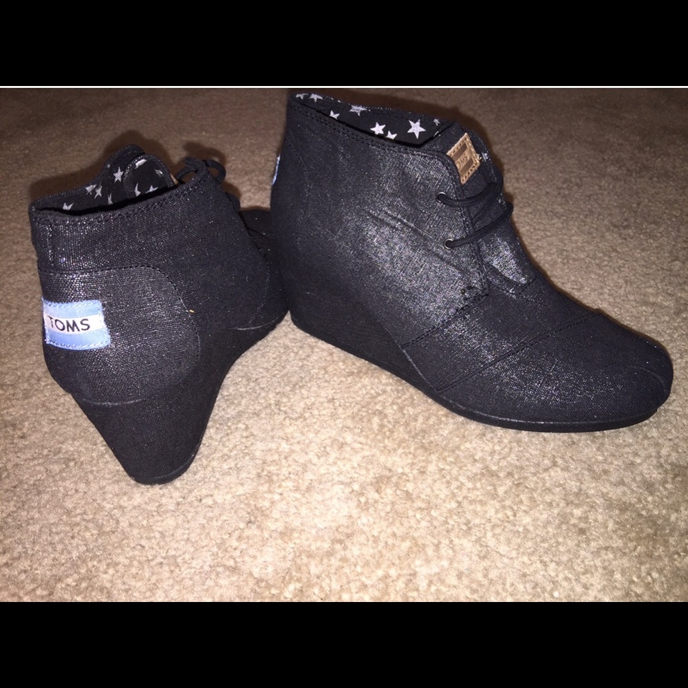 TOMS Black Wedge Iridescent Glimmer Booties